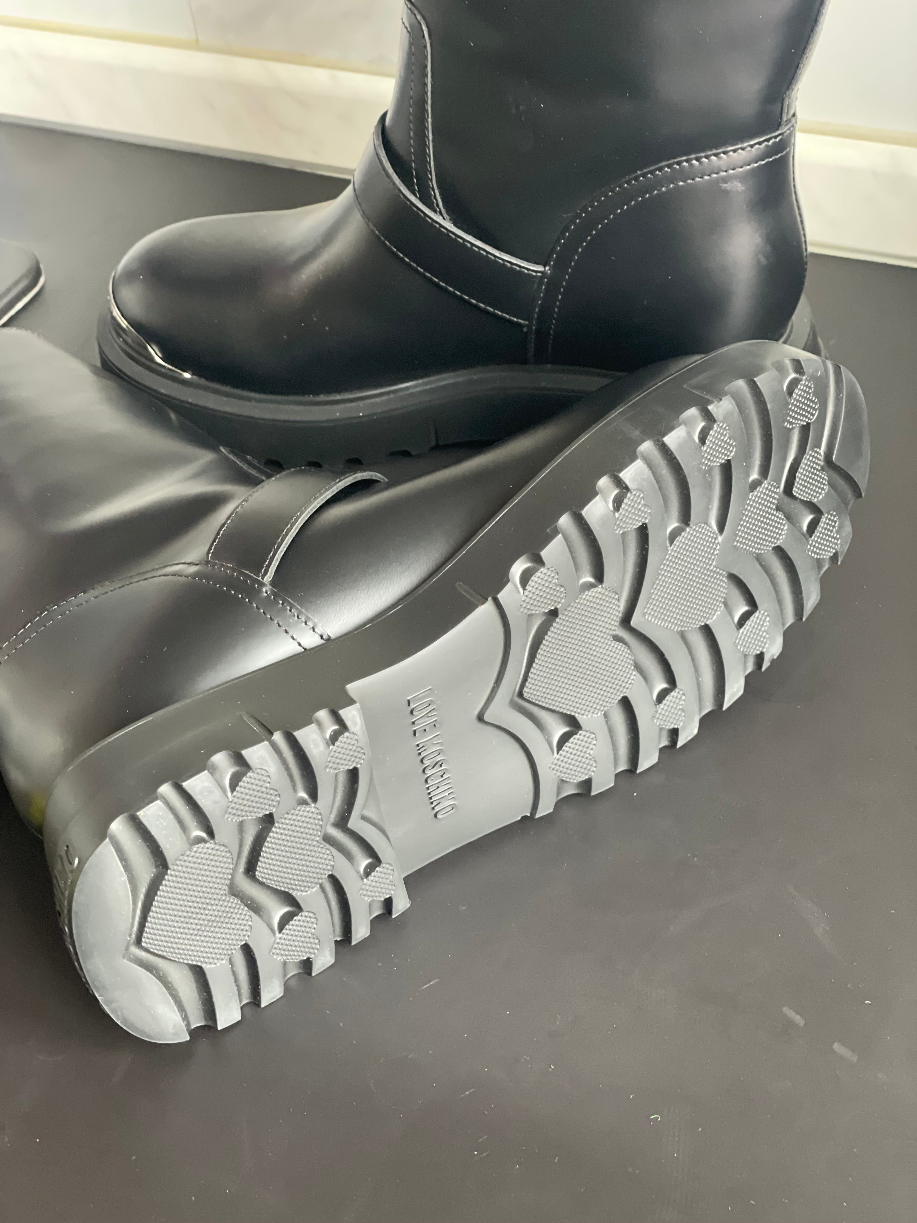 Love Moschino
Stivali texani / biker - nero